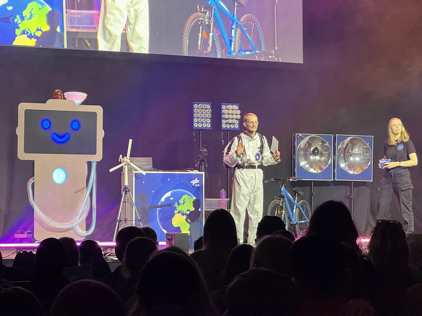 Bühnenbild der Raumfahrtshow