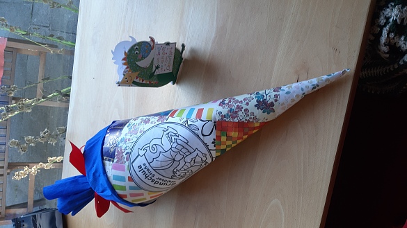 Schult&uuml;te mit Schulogo