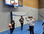 Aktivitäten in der Turnhalle