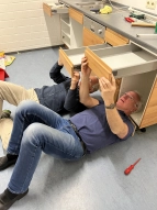 Montage der Küchenzeile