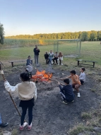 Lagerfeuer mit Stockbrot