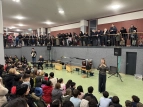 Gemeinsames Singen zum Abschluss des Lernfestes