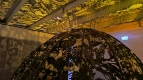 Schatten an der Decke