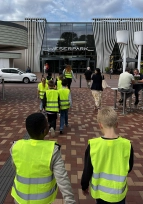 Schüler laufen zum Weserpark